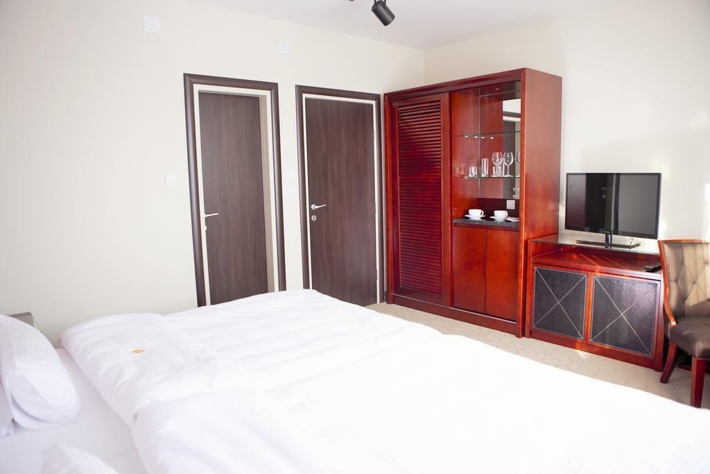 Garni Hotel Fortuna Belgrad Zimmer foto