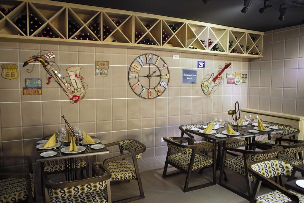 Garni Hotel Fortuna Belgrad Exterior foto