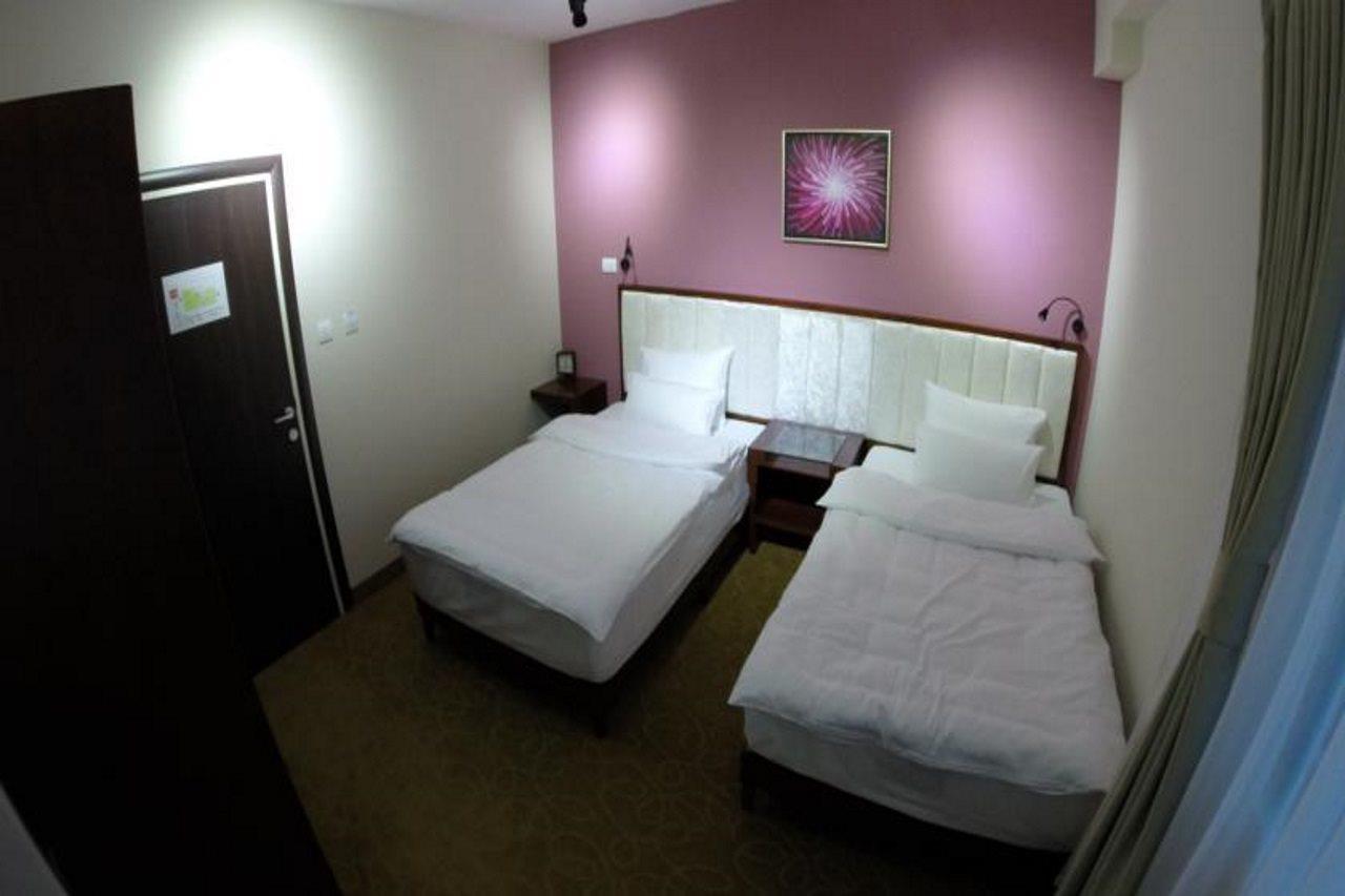 Garni Hotel Fortuna Belgrad Exterior foto